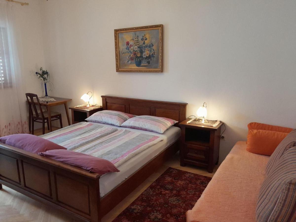 Apartments Adelheid In Biograd, Close To The Beach Biograd Na Moru Exterior photo